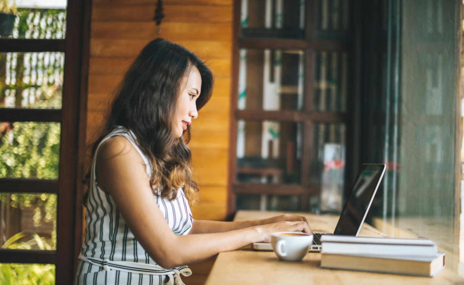 Workshop-Situation mit aktivem Austausch